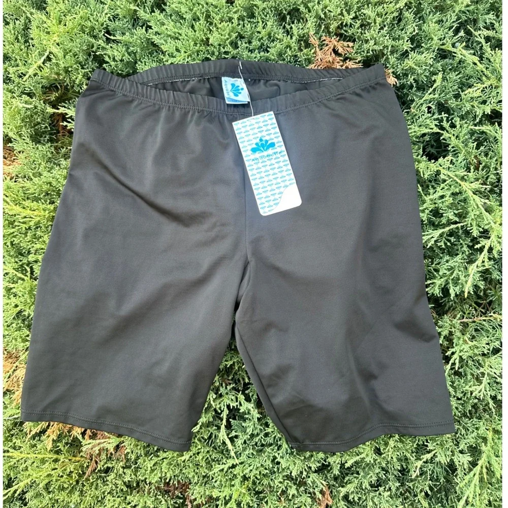 Aquabelle Black Swim Shorts Women's Size 16 Stretch Athletic Board Shorts